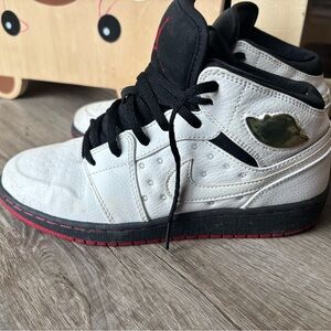 Nike Air Jordan 1 Retro '97 White Black Red “He’s Got Game” Youth Boys Size 5